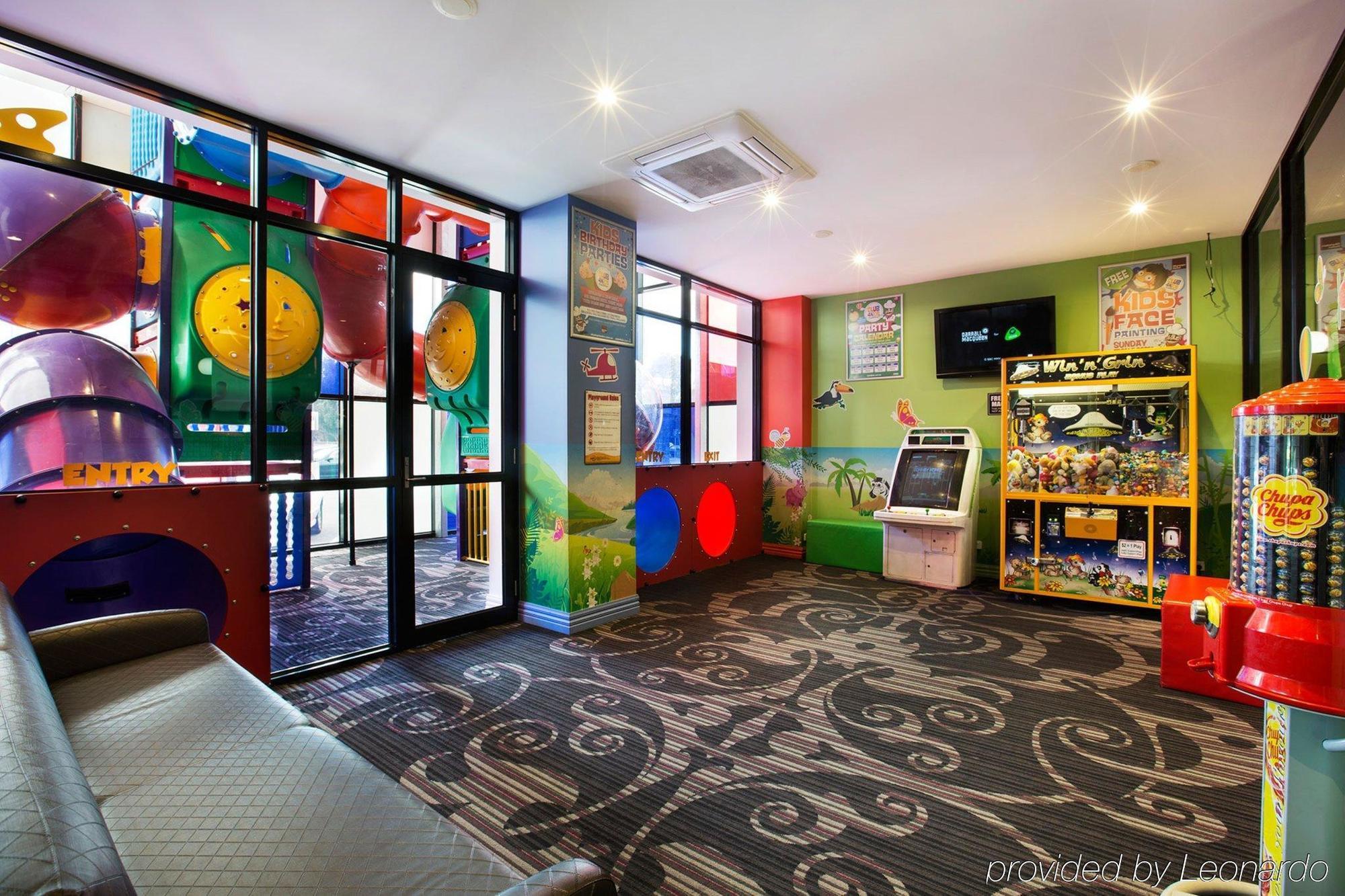 Nightcap At Skyways Hotel Melbourne City Exterior foto